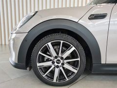 BMW MINI Facelift 1.5T COOPER Artist - ფოტო 7