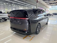 Li Auto MEGA 2025 Home Family Edition - ფოტო 15