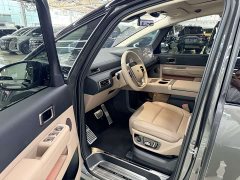 Li Auto MEGA 2025 Home Family Edition - ფოტო 3