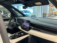 Zeekr 009 Six-Seat Executive AWD 108kWh - ფოტო 13
