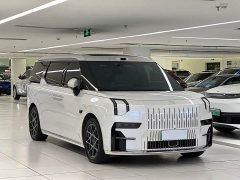 Zeekr 009 Six-Seat Executive AWD 108kWh - ფოტო 3