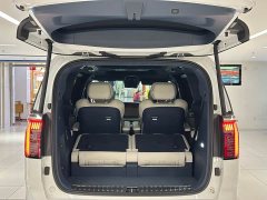 Zeekr 009 Six-Seat Executive AWD 108kWh - ფოტო 8