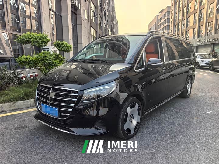 Mercedes-Benz V-Class V 300 L Long Wheelbase Luxury Edition