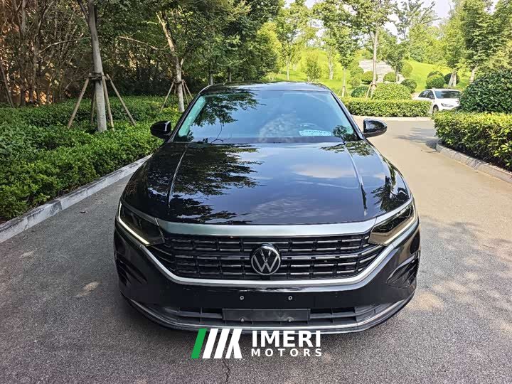 Volkswagen Passat 280TSI Elite - ავტომობილი ჩინეთიდან