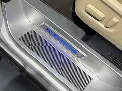 Toyota Alphard 2021 Hybrid 2.5L Luxury - ფოტო 16