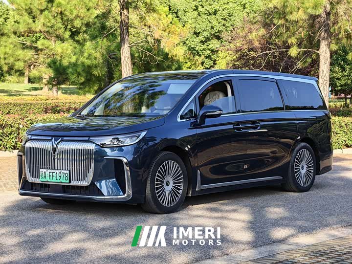 Voyah Lantu Dreamchaser PHEV AWD Flagship Kunpeng Edition
