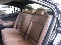 Lexus ES 2022 300h Excellence Edition - ფოტო 12