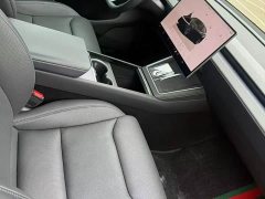 Tesla Model Y L Long Range All-Wheel Drive - ფოტო 6