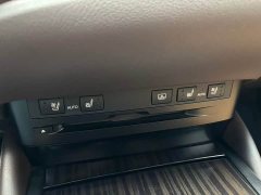 Lexus ES 200 Luxury - ფოტო 18