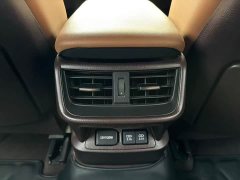 Lexus ES 200 Luxury - ფოტო 20