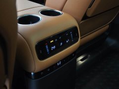 FAW Hongqi HQ9 PHEV 2.0T 4WD Luxury Edition - ფოტო 12