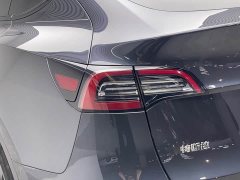 Tesla Model Y Rear-Wheel Drive - ფოტო 20