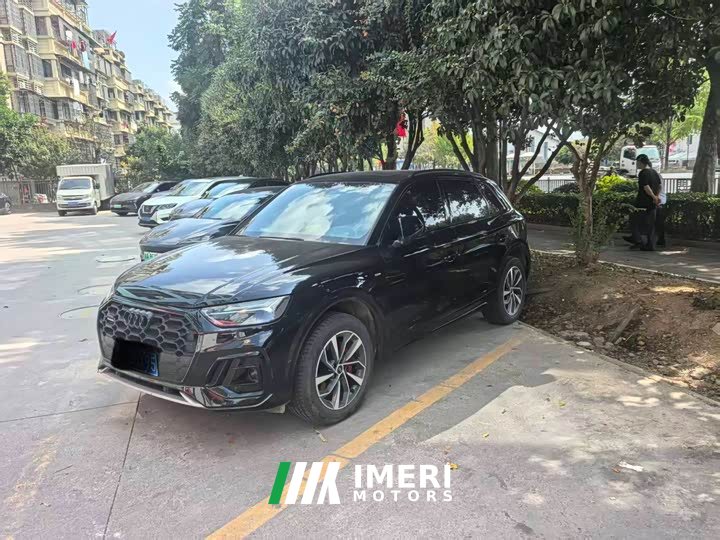 Audi Q5L 40 TFSI Luxury Dynamic - ავტომობილი ჩინეთიდან