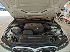 BMW 3 Series 325Li M Sport Package - ფოტო 12