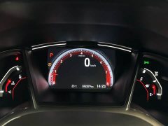 Honda Civic 2021 Hatchback 220 Turbo CVT Trendy Control - ფოტო 10