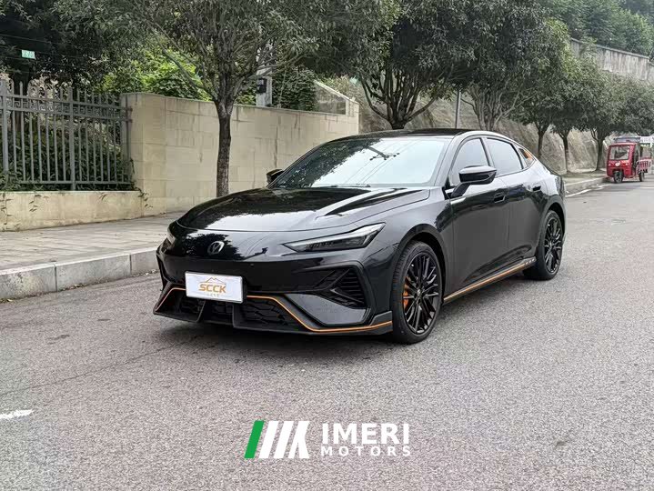 Changan UNI-V Third Generation 2.0T Dynamic Engine Edition