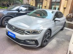 Volkswagen Magotan 2 Million Units Commemorative Edition 330TSI DSG Leading Version - ფოტო 1