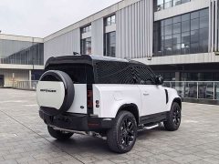 Land Rover Defender 90 3.0T P400 XS - ფოტო 18