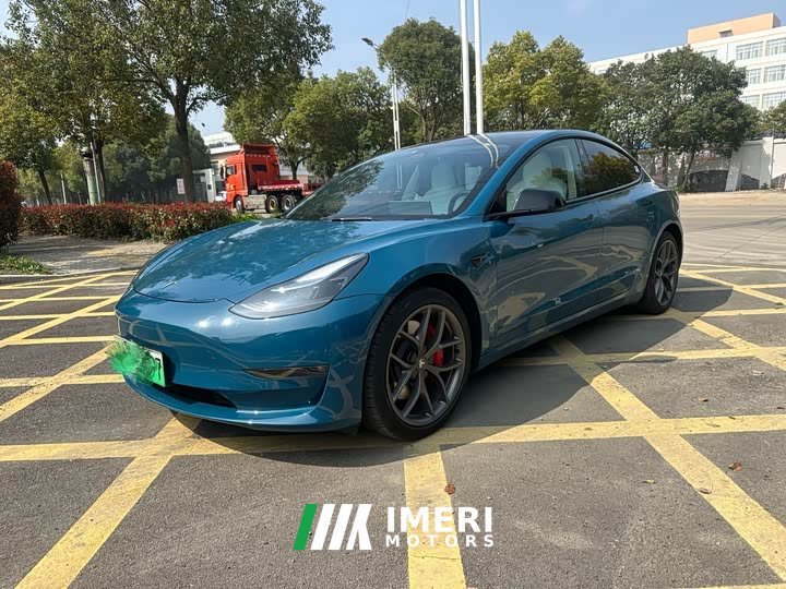 Tesla Model 3 Performance All-Wheel Drive - ავტომობილი ჩინეთიდან