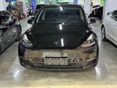 Tesla Model Y Rear-Wheel Drive - ფოტო 3