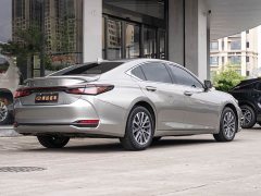 Lexus ES 300h Premium Edition - ფოტო 3