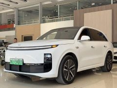 Li Auto L6 Pro - ფოტო 1