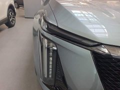 Cadillac XT5 2.0T Luxury - ფოტო 10