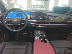 Cadillac XT5 2.0T Luxury - ფოტო 13