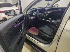 FAW Red Flag HS5 Facelift 2.0T Smart Connected Premium AWD - ფოტო 15