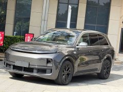 Li Auto L8 2023 Pro - ფოტო 1