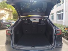 Tesla Model Y Rear-Wheel Drive - ფოტო 18