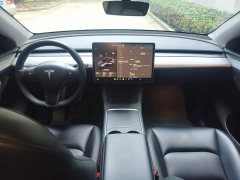 Tesla Model Y Rear-Wheel Drive - ფოტო 9