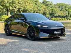 Changan UNI-V 2024 1.5T Premium Sport - ფოტო 3