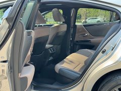 Lexus ES 2021 300h Premium Edition - ფოტო 8