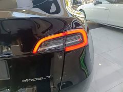 Tesla Model Y Rear-Wheel Drive - ფოტო 7