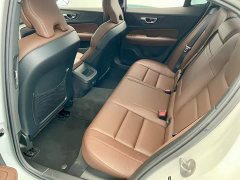 Volvo S60 B4 Smart Luxury Edition - ფოტო 7