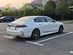 BMW i5 2024 eDrive 35L Luxury Package - ფოტო 10