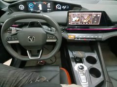Changan UNI-V 1.5T Premium - ფოტო 9