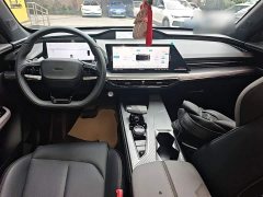 Changan Oushan Z6 New Energy Smart Electric iDD 150KM Flagship PLUS Intelligent Parking Version - ფოტო 9