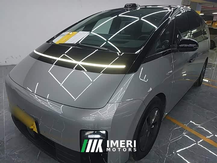 Li Auto Li Xiang MEGA Ultra