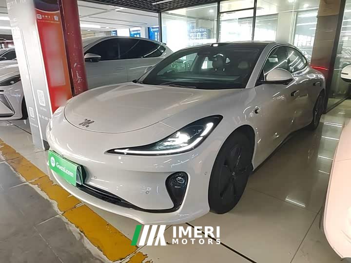 IM Motors Zhiji L6 Ultra
