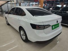 Volkswagen Lavida 2023 Sharp 1.5L Manual New Edition - ფოტო 4