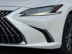 Lexus ES 300h Premium Edition - ფოტო 15