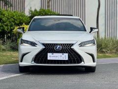 Lexus ES 300h Premium Edition - ფოტო 2