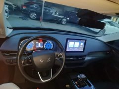 FAW Red Flag E-QM5 Facelift Base Mobility Edition - ფოტო 9