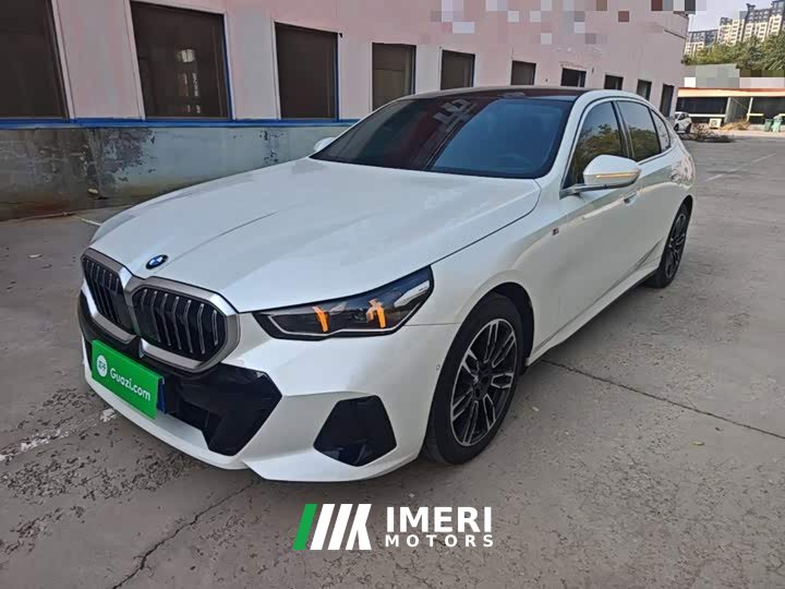 BMW 5 Series 530Li Premier M Sport Package - ავტომობილი ჩინეთიდან