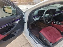 BMW 5 Series 530Li Premier M Sport Package - ფოტო 15