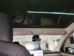 Tesla Model Y Rear-Wheel Drive - ფოტო 17