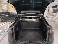 Tesla Model Y Rear-Wheel Drive - ფოტო 18