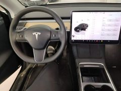 Tesla Model Y Rear-Wheel Drive - ფოტო 9
